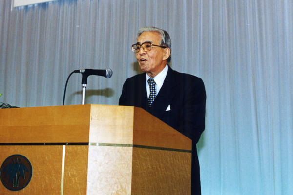 創立記念パーティの様子