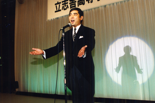 創立記念パーティの様子