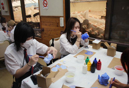 シーサー絵付け体験2