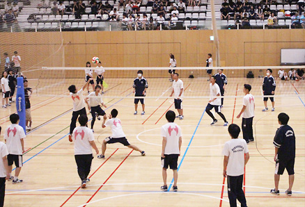 2018年春季クラス対抗球技大会(屋内の部)が実施されました