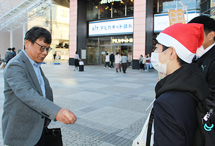 募金活動の様子