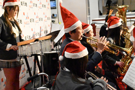 楽天地のクリスマスツリー点灯式