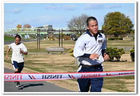 強歩大会の様子（ランニング）
