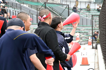 春季野球本大会２回戦応援の様子