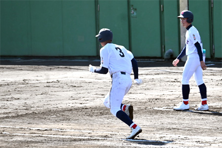 春季高校野球本大会一回戦走塁